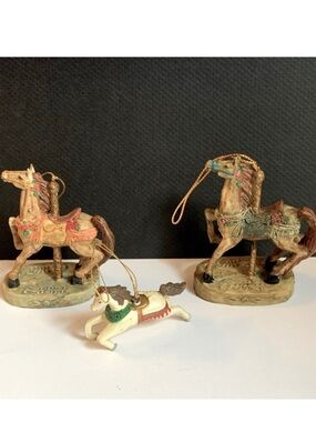 Set of 3 Vintage Resin Carousel Horse Christmas Ornaments 🎠 🎄
